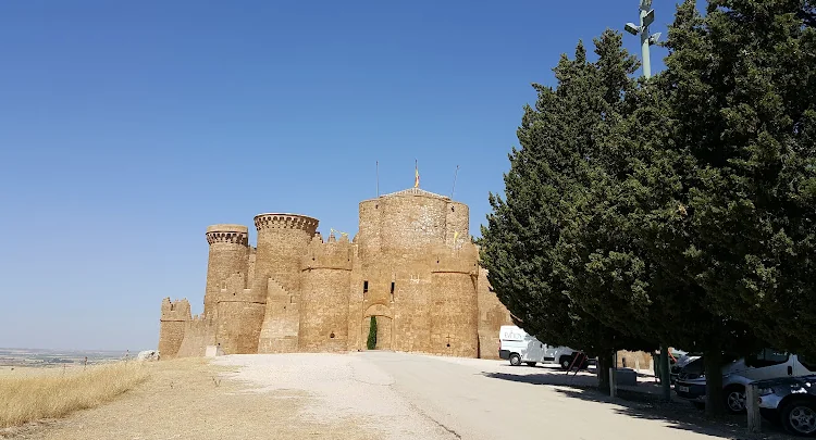 Bodega Cooperativa San Isidro Labrador — Bodega in Belmonte