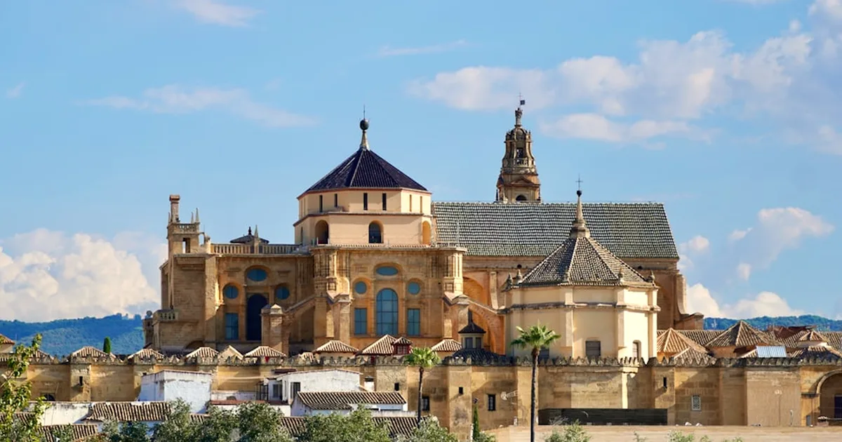 Booking a winery visit from Córdoba? Check transport first